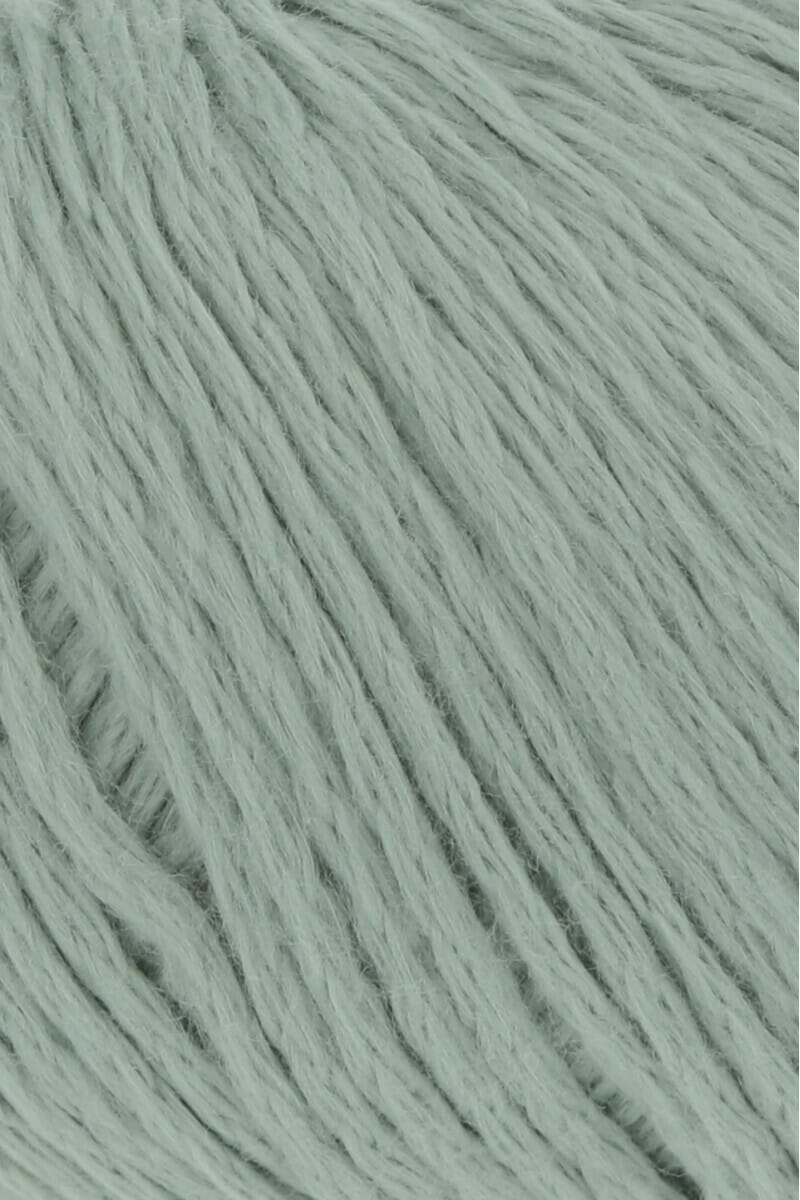 1111_0091_LANGYARNS_AmiraLight_800_C